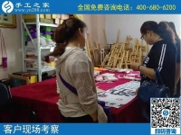 拎著勵志珠珠繡去送禮，河北滄州白女士給娘家人帶來就業(yè)增收的好項目